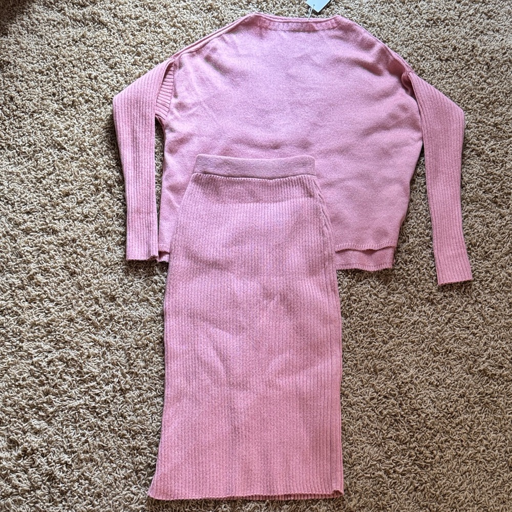 Elegant Pink Knit Set pullover and skirt New